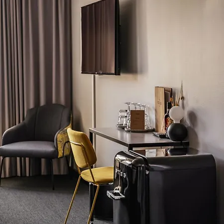 The Folks Konepaja 4*