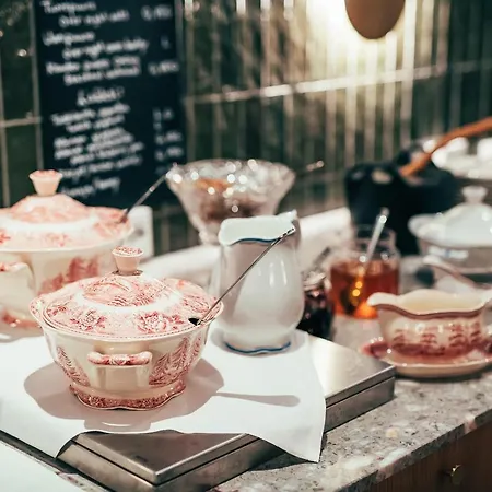 Hotel The Folks Konepaja 4*