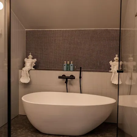 Hotel The Folks Konepaja